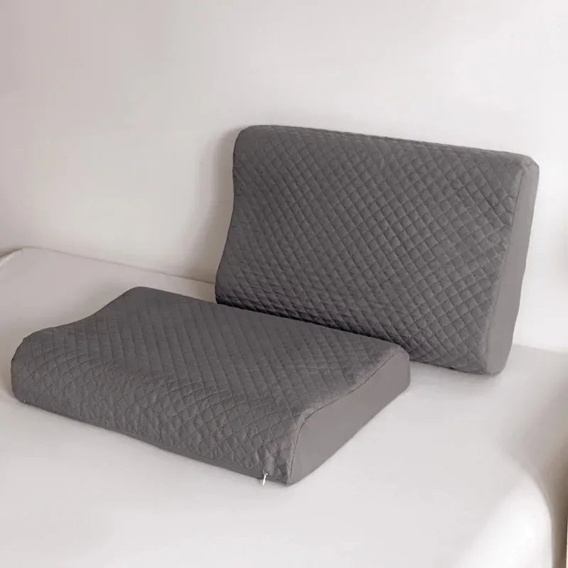 Protège-oreiller imperméable ajusté : sur l'oreiller côté